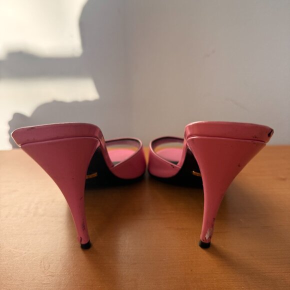 GUCCI Scarlet Pink Patent Leather Heel Mules Slides Sandals FW2019 Size 36.5 - Picture 4 of 7
